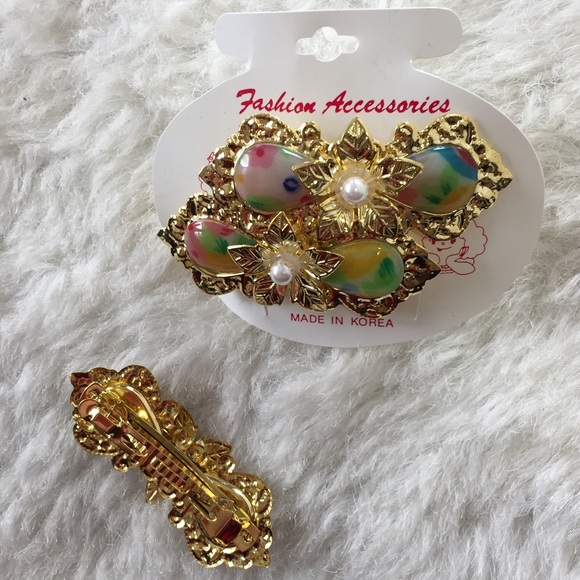 {3/$25} Two pack multicolor hair clips. - Picture 4 of 9